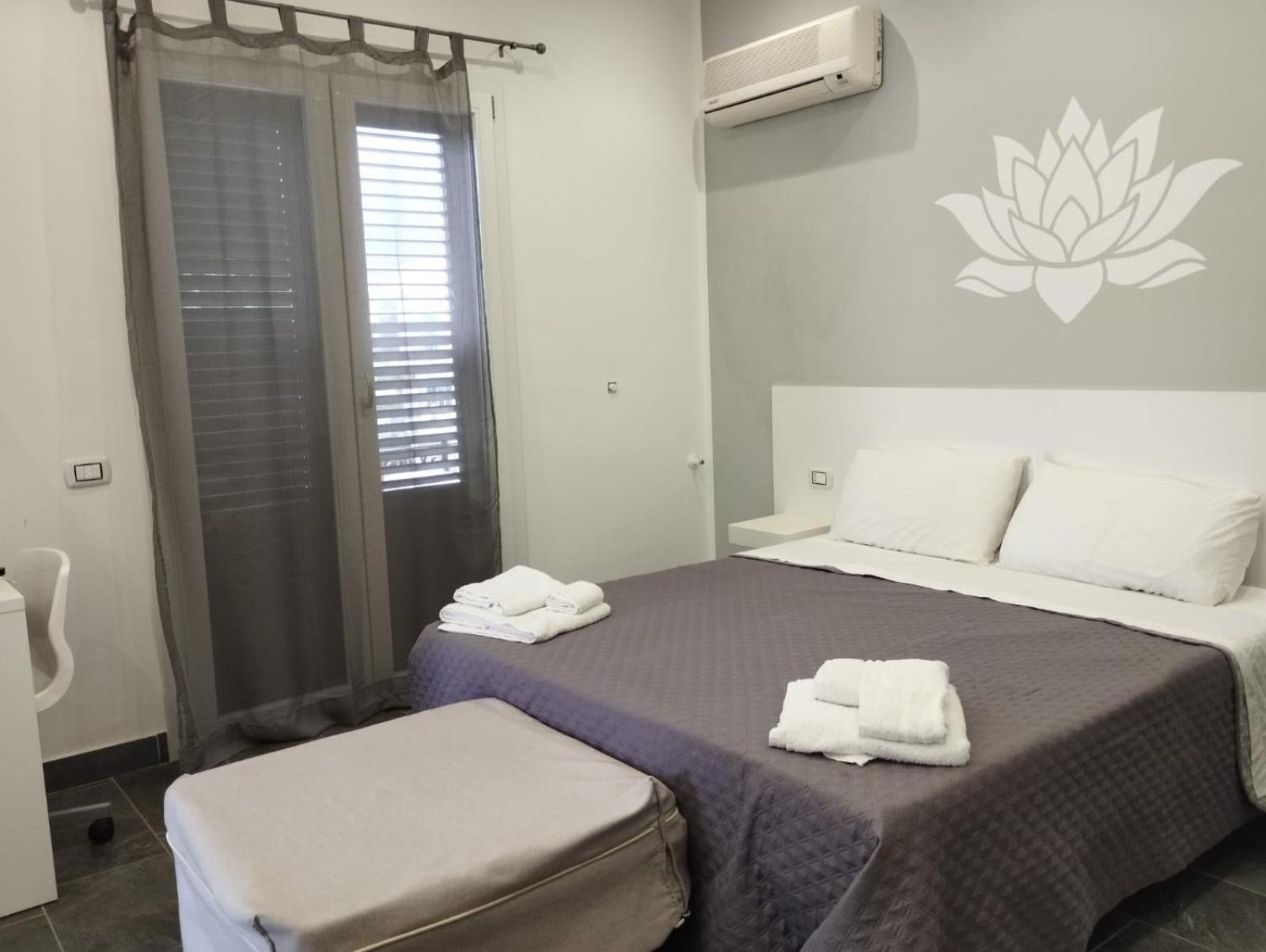 Fiore Di Loto Rooms Carini Exterior foto